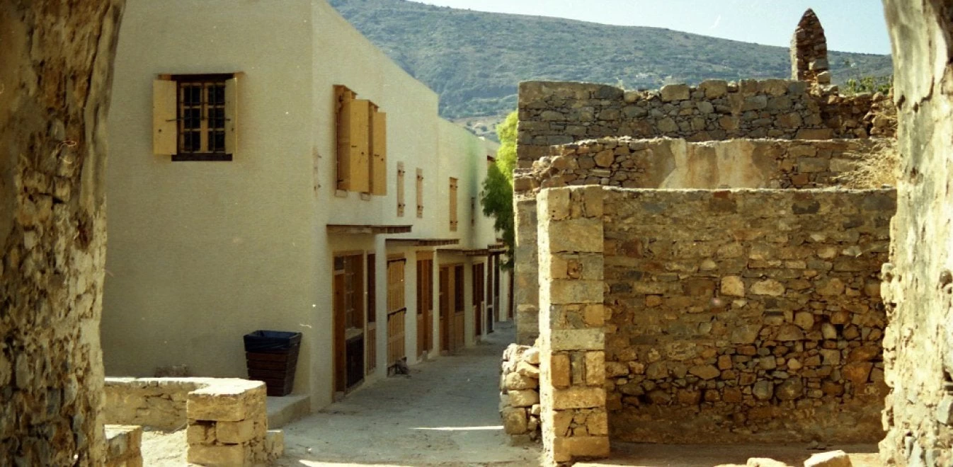 Ξεπουλούν τα πάντα – 10 μνημεία «φιλέτα» στη λίστα του Υπερταμείου